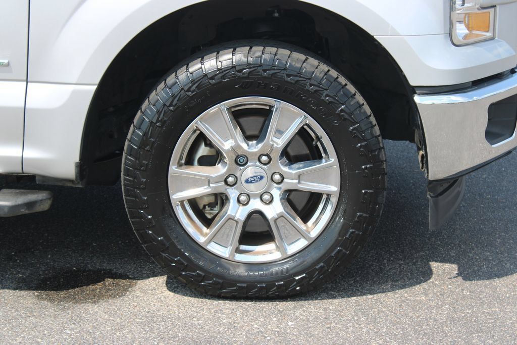 Used 2017 Ford F150 XLT w/ Equipment Group 302A Luxury RWD image 11