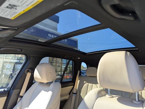 Used 2019 BMW X5 xDrive40i w/ Premium Package 2 AWD/4WD image 29