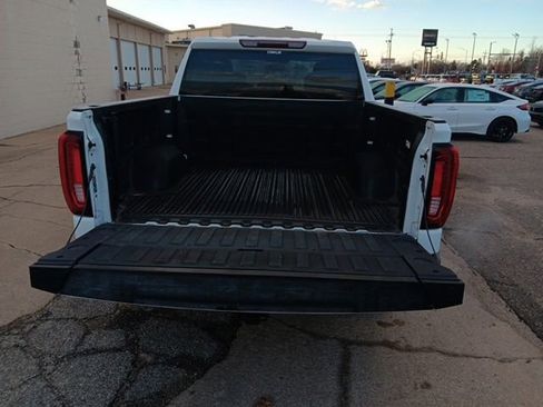 Used 2025 GMC Sierra 1500 SLT image 34