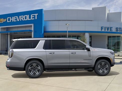 New 2026 Chevrolet Suburban Z71 AWD/4WD image 5