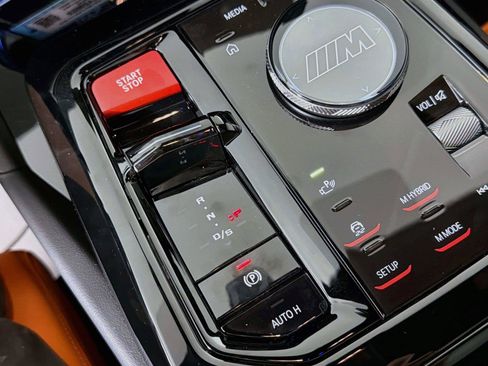 New 2027 BMW M5 Touring AWD/4WD image 16