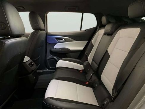 Used 2026 Chevrolet Equinox EV LT image 21