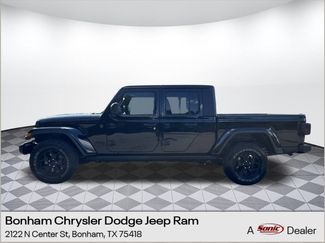 Used 2022 Jeep Gladiator Willys image 1