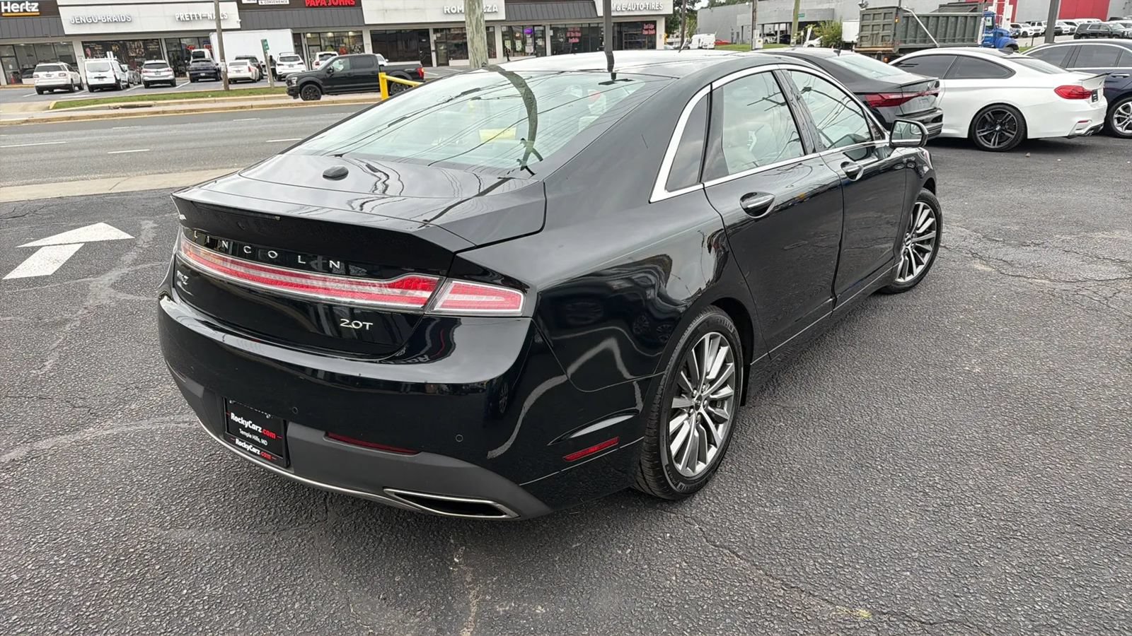 Used 2017 Lincoln MKZ Premiere FWD image 4