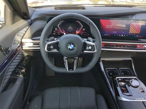 Certified 2026 BMW 740i xDrive image 17