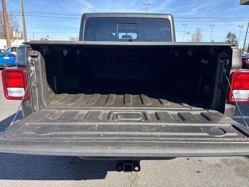 Used 2020 Jeep Gladiator Sport w/ Quick Order Package 24S image 14