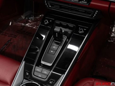 Used 2022 Porsche 911 Carrera image 28