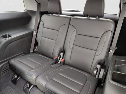 Used 2023 GMC Acadia SLT w/ Technology Package image 20