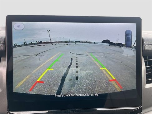 Used 2024 Ford Expedition XLT image 14