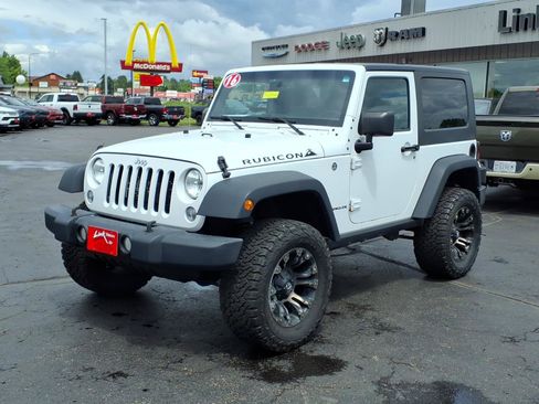 Used 2016 Jeep Wrangler Rubicon w/ Power Convenience Group AWD/4WD image 8