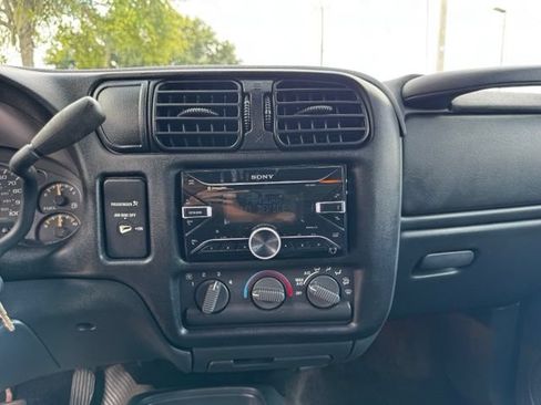 Used 2003 Chevrolet S10 Pickup LS RWD image 19