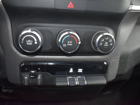 Used 2021 RAM 2500 Big Horn image 21