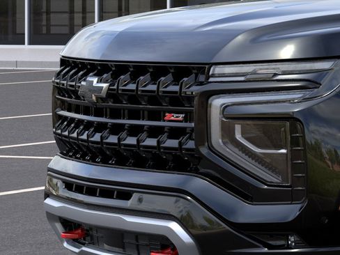 New 2026 Chevrolet Suburban Z71 AWD/4WD image 15
