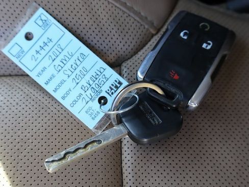 Used 2018 GMC Sierra 2500 Denali w/ Duramax Plus Package image 15