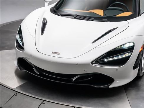 Used 2020 McLaren 720S Luxury image 11