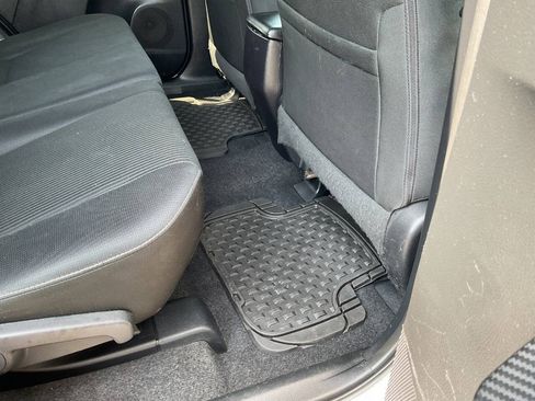 Used 2014 Toyota RAV4 XLE AWD/4WD image 36