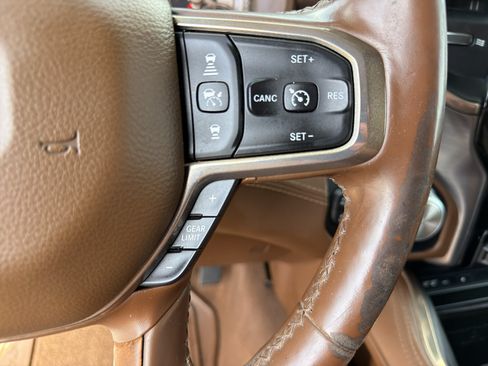 Used 2019 RAM 1500 Limited AWD/4WD image 17