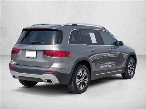 Used 2026 Mercedes-Benz GLB 250 image 5