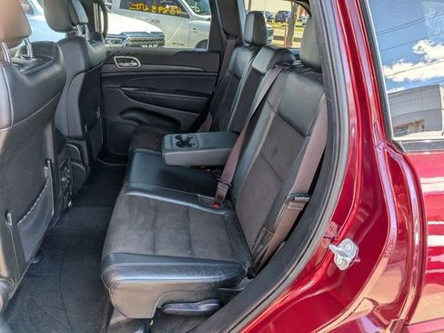 Certified 2022 Jeep Grand Cherokee Laredo X image 12