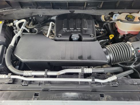 Used 2024 Chevrolet Silverado 1500 LT AWD/4WD image 23