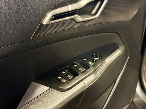 Used 2025 Kia Sportage LX image 15