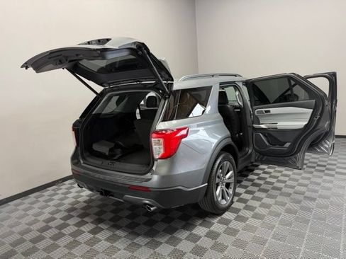 Used 2023 Ford Explorer XLT w/ Equipment Group 202A AWD/4WD image 27