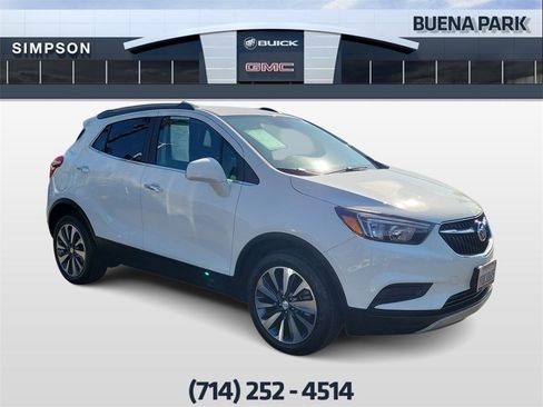 Used 2022 Buick Encore Preferred w/ Safety Package image 2