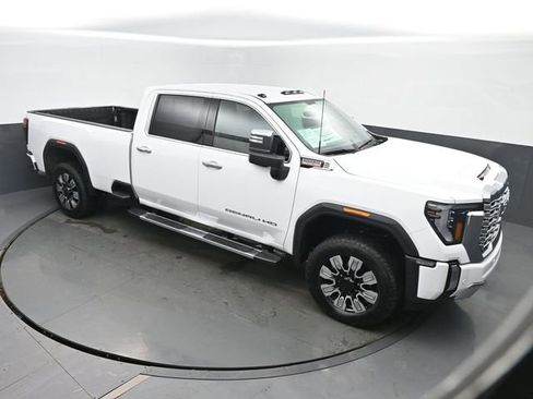 Used 2025 GMC Sierra 2500 Denali w/ Technology Package image 44