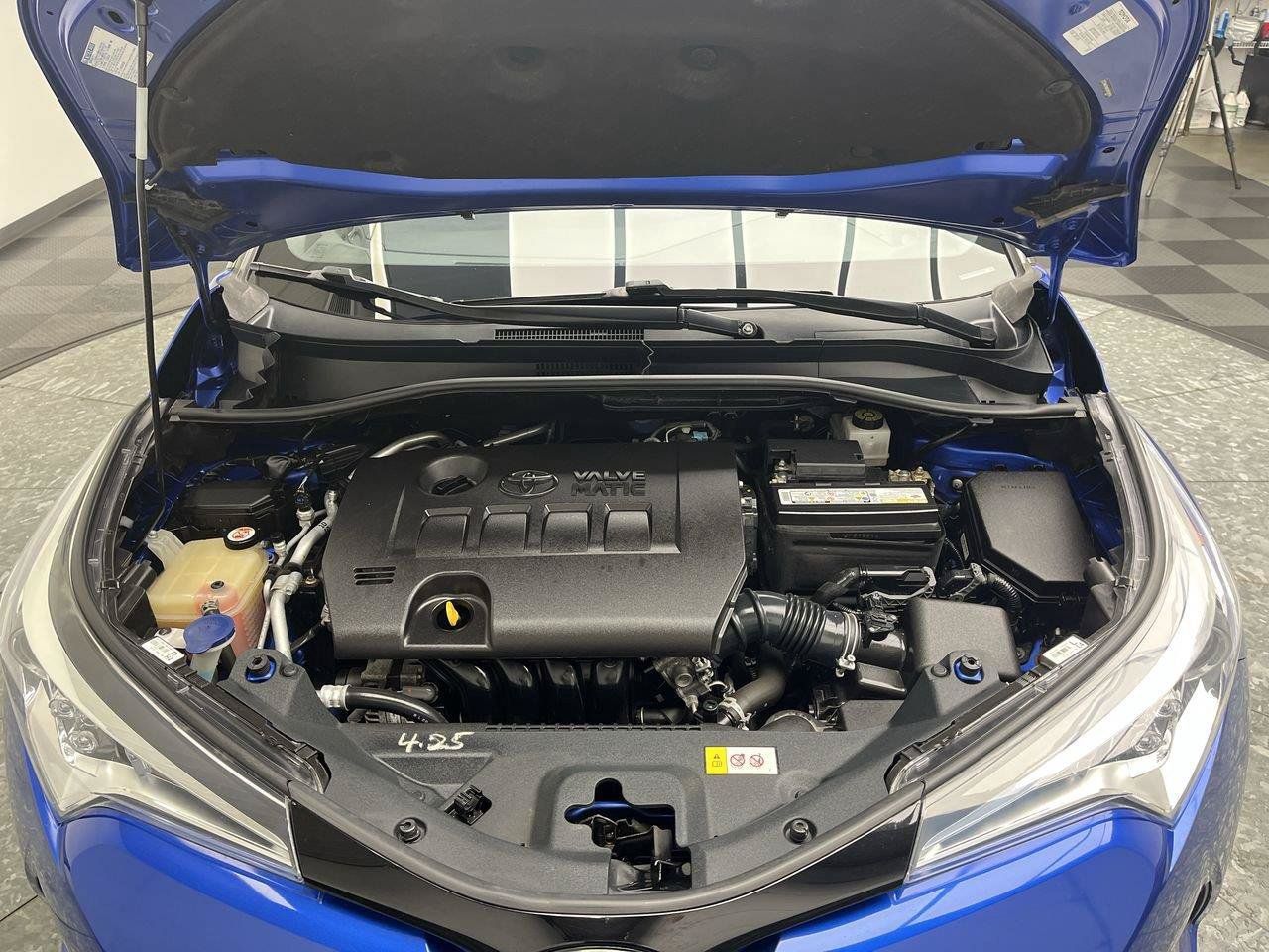 Used 2019 Toyota C-HR XLE FWD image 22