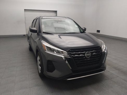 Used 2021 Nissan Kicks S FWD image 13
