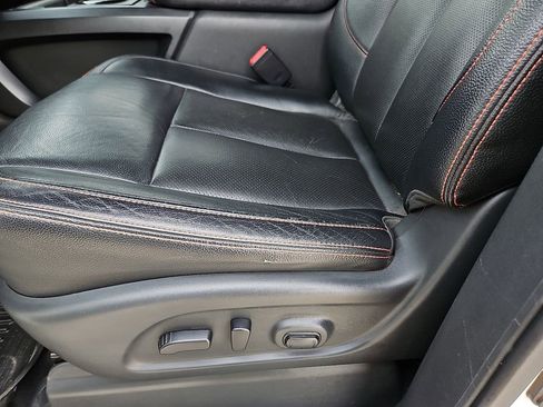 Used 2020 Nissan Titan PRO-4X w/ Pro-4x Convenience Package image 22