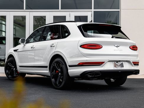 New 2025 Bentley Bentayga image 19