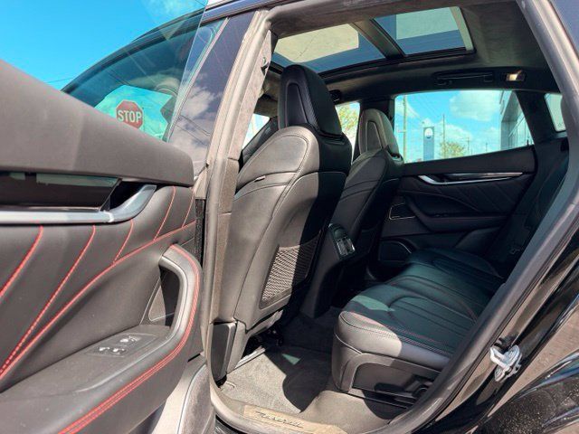 Used 2019 Maserati Levante S GranSport AWD/4WD image 6