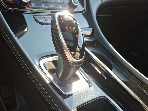 Used 2019 Buick LaCrosse Avenir w/ Driver Confidence Package II image 16