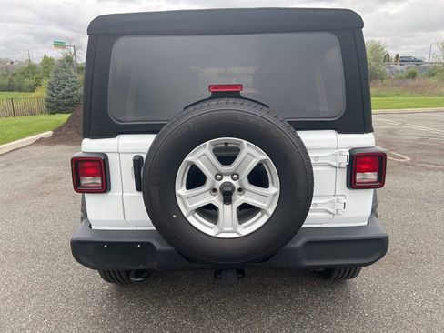 Used 2021 Jeep Wrangler Unlimited Sport AWD/4WD image 5