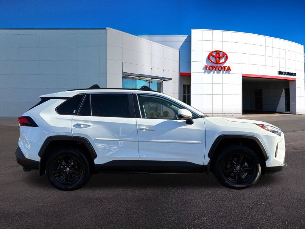 Used 2025 Toyota RAV4 XLE AWD/4WD image 8