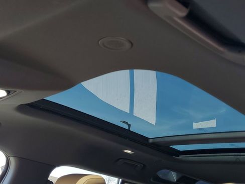 New 2026 Land Rover Defender 110 S image 9