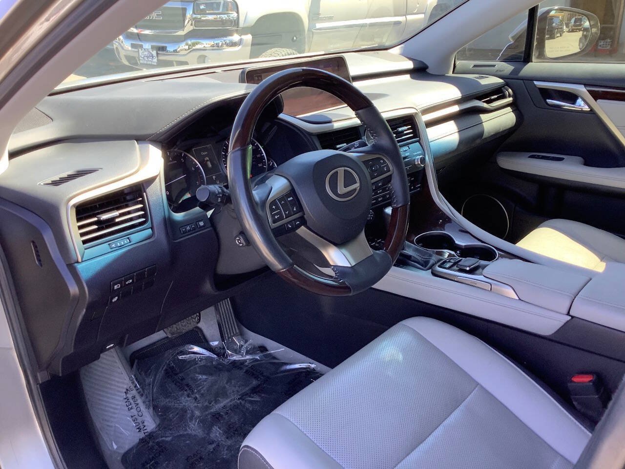 Used 2019 Lexus RX 350 AWD w/ Navigation Package image 32