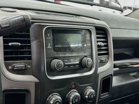 Used 2014 RAM 2500 Tradesman w/ Chrome Appearance Group AWD/4WD image 4