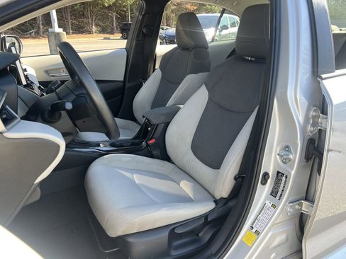 Used 2021 Toyota Corolla LE image 14