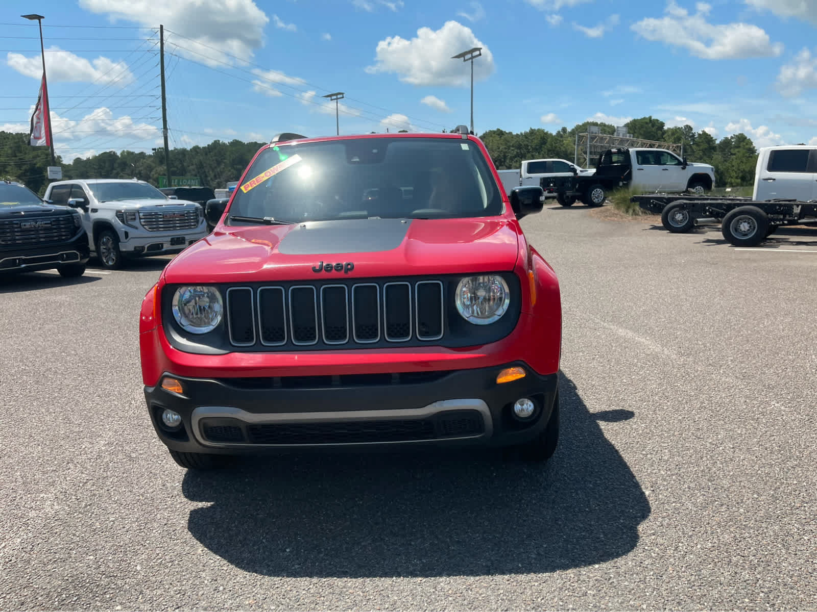 Used 2023 Jeep Renegade Latitude AWD/4WD image 2