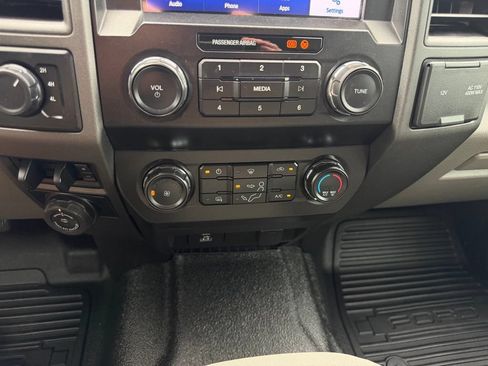 Used 2021 Ford F250 XL w/ STX Appearance Package AWD/4WD image 25