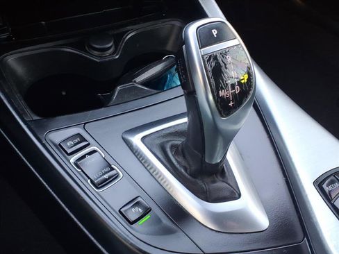 Used 2016 BMW 228i Convertible image 24