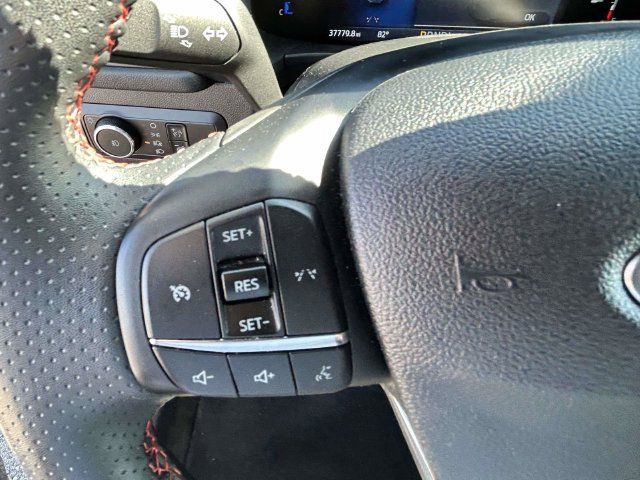 Used 2025 Ford Escape ST-Line Select AWD/4WD image 33