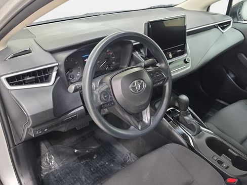 Certified 2025 Toyota Corolla LE FWD image 13