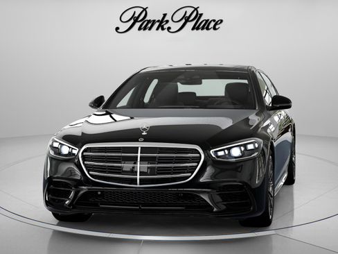 Used 2025 Mercedes-Benz S 580 S 580 image 37