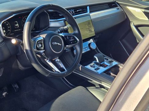 Used 2024 Jaguar F-PACE R-Dynamic S image 34