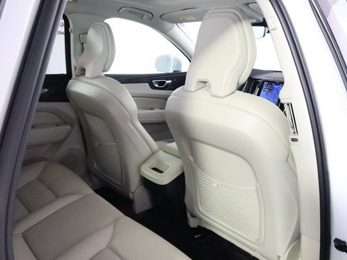 Used 2023 Volvo XC60 B5 Plus AWD/4WD image 48