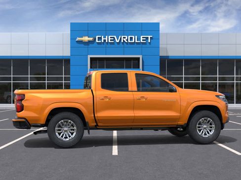 New 2025 Chevrolet Colorado LT w/ LT Convenience Package RWD image 5