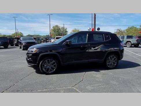 New 2026 Jeep Compass Limited AWD/4WD image 24